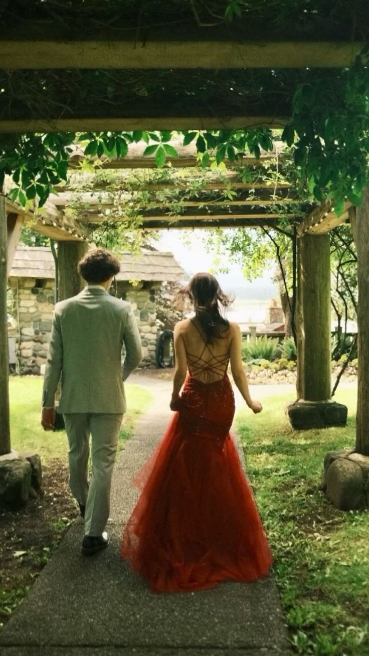Pretty Burgundy Straps Mermaid Beaded Long Formal Prom Dress Evening Gown, D993