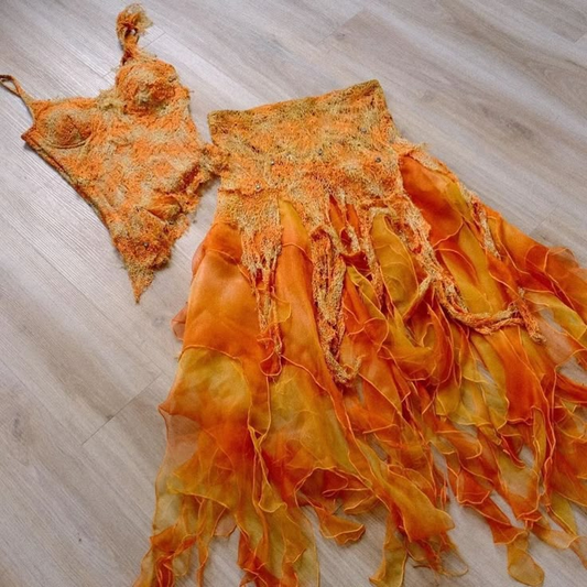 Robe de soirée longue deux pièces fourreau à volants et bretelles orange ombrées, D871