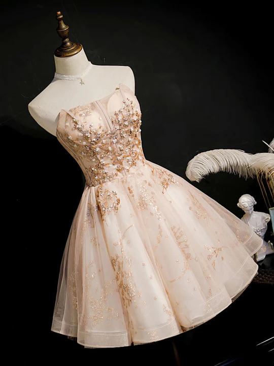 Vintage Champagne Applique Beaded Strapless Design A-line Tulle Party Dress Homecoming Dress D1555