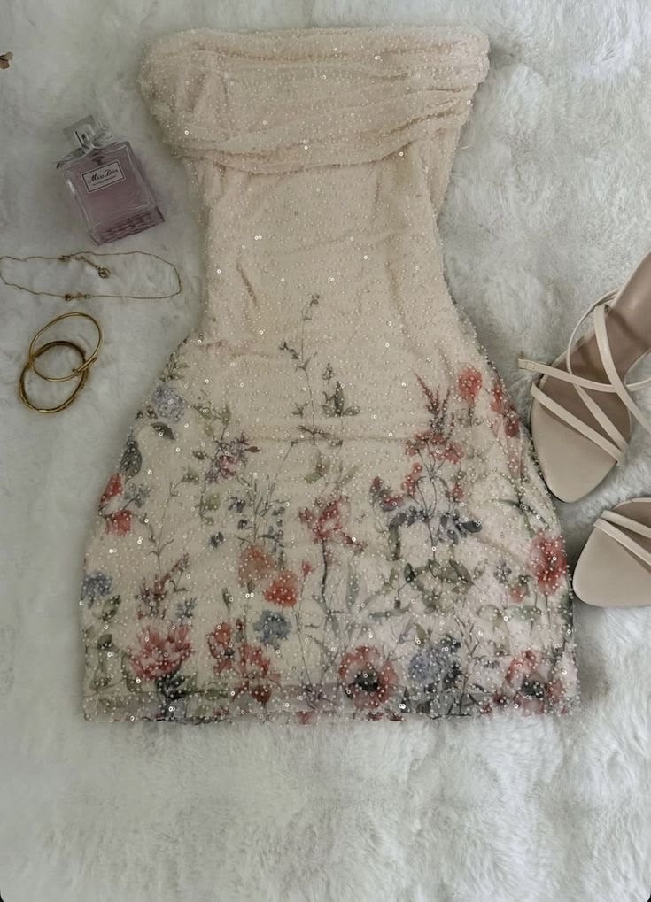 Beautiful Sheath Strapless Floral Beaded Tulle Short Homecoming Dress D7981