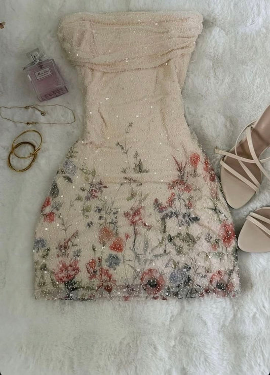Beautiful Sheath Strapless Floral Beaded Tulle Short Homecoming Dress D7981