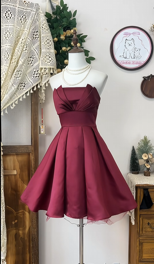 Simple Ruffle Strapless Design A-line Elegant Satin Homecoming Dress Party Dress D1647