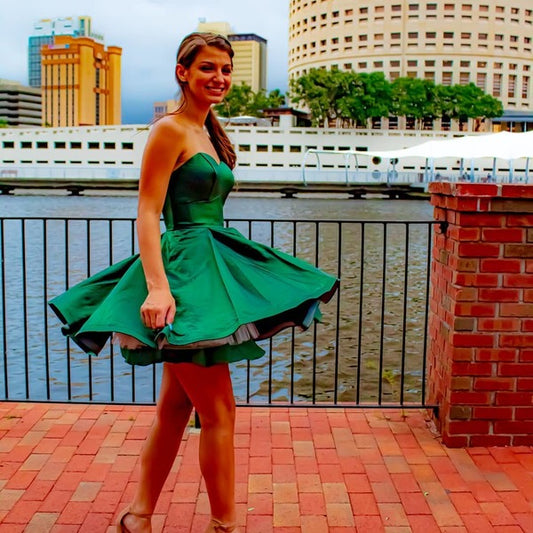 Unique Homecoming Dress Sweetheart Pleated Cascade Back to School Outfits Party Dress  D7712