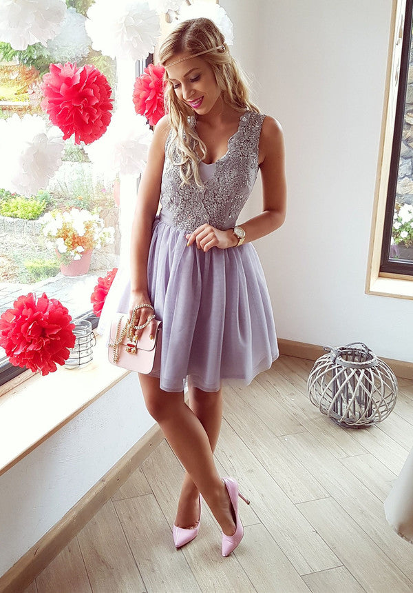 Charming Homecoming Dress V Neck Applique Tulle Back to School Outfits Party Dress  D7482