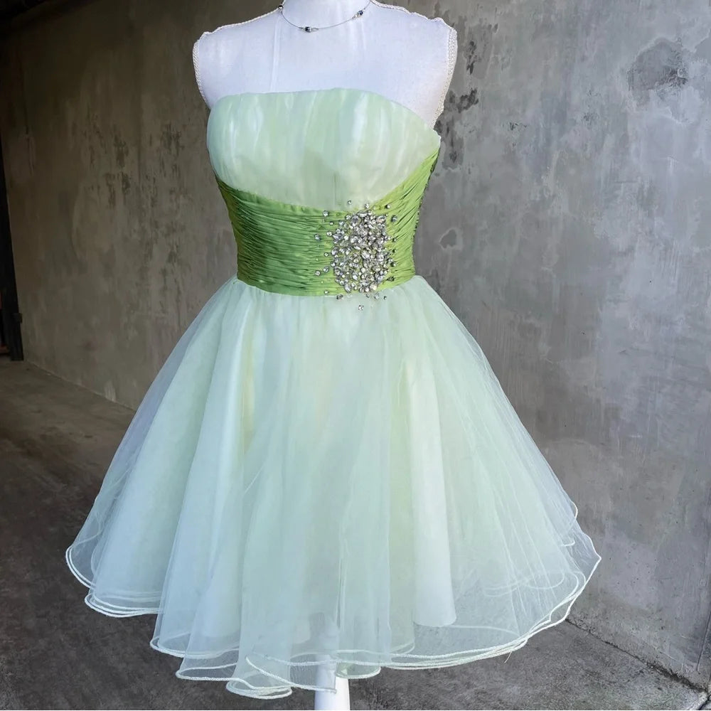 Stunning Homecoming Dress Strapless Rinestone Tulle A-Line Back to School Outfits Party Dress D7930