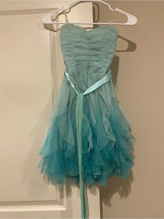 Stunning Homecoming Dress Strapless Sequins Soutache Tulle A-Line Back to School Outfits Party Dress D7927