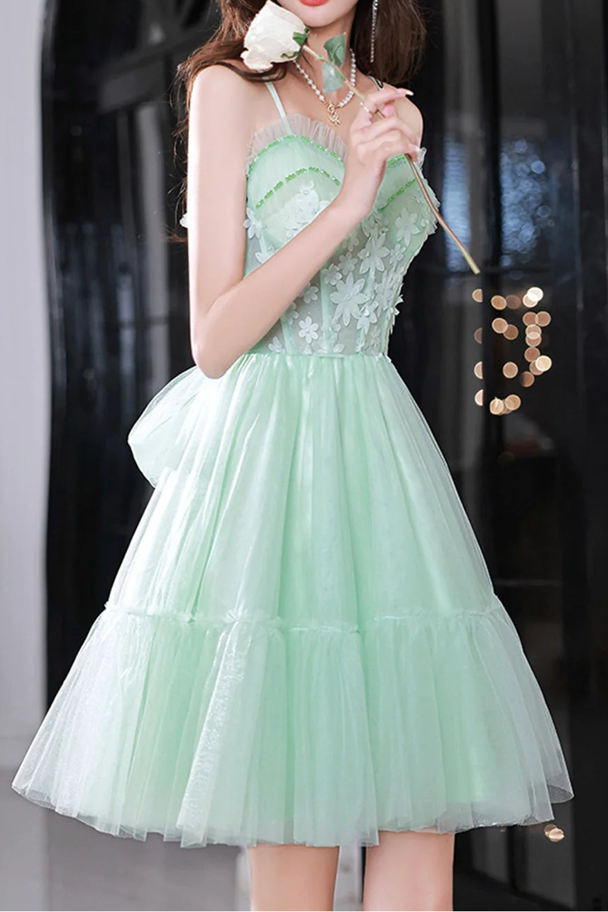Pretty Homecoming Dress Spaghetti Straps Tulle Lace Bowknot Short Prom Dress Back to School Outfits Party Dress  D6096