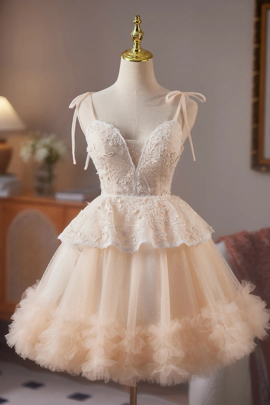 Chic Homecoming Dress Spaghetti Straps Tulle Lace  Short Prom Dress Back to School Outfits Party Dress  D6021
