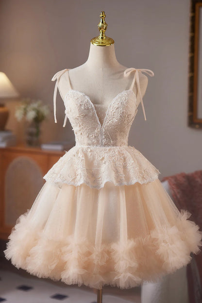 Chic Homecoming Dress Spaghetti Straps Tulle Lace  Short Prom Dress Back to School Outfits Party Dress  D6021