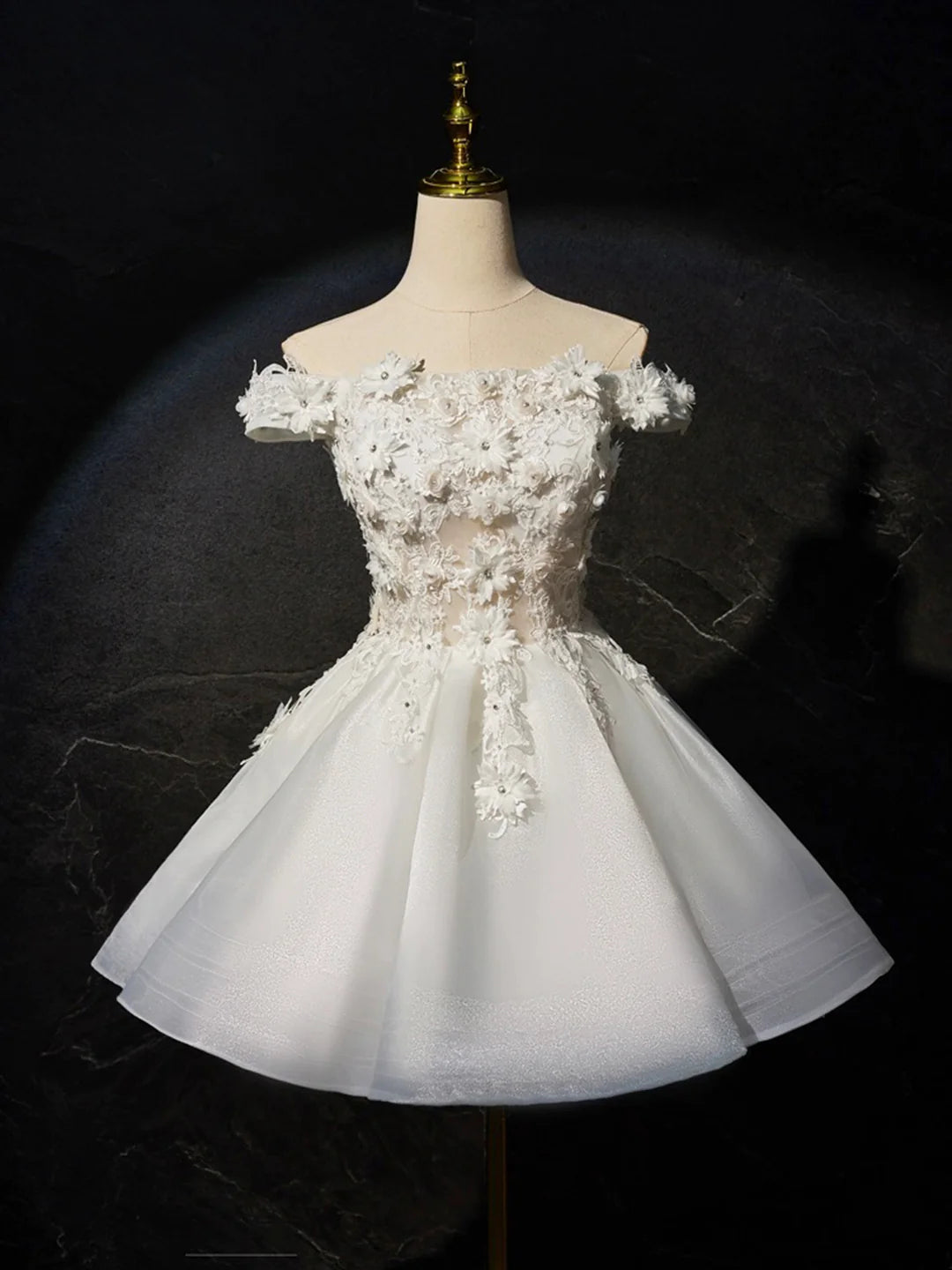 Chic Homecoming Dress Off the Shoulder Lace Flower Short Prom Dress Back to School Outfits Party Dress  D6087