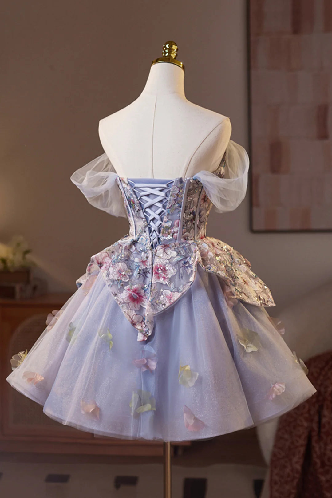 Chic Homecoming Dress Off shoulder Tulle Flower Applique Flower Short Prom Dress Back to School Outfits Party Dress  D6037