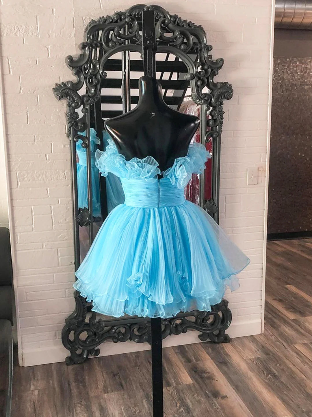 Chic Homecoming Dress Strapless Organza Pleated Short Prom Dress Back to School Outfits Party Dress  D6089