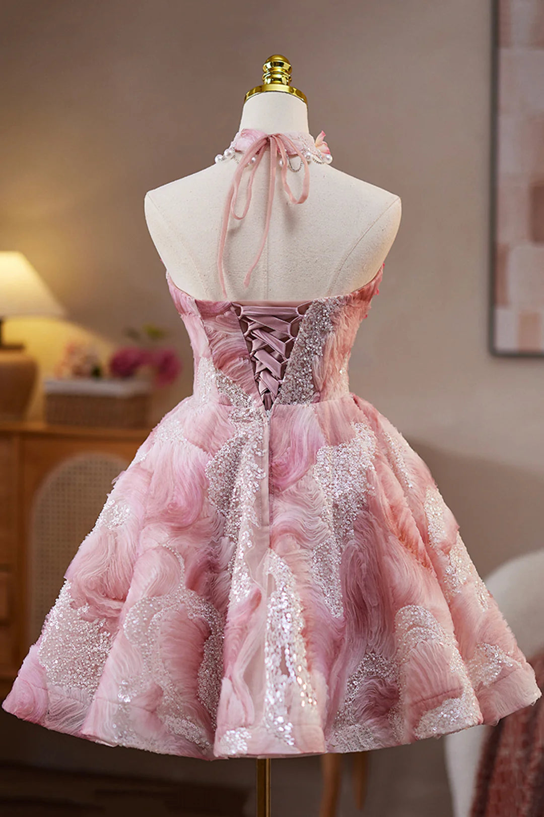 Charming Homecoming Dress Sweetheart Sequins Beaded Flower Short Prom Dress Back to School Outfits Party Dress  D6036