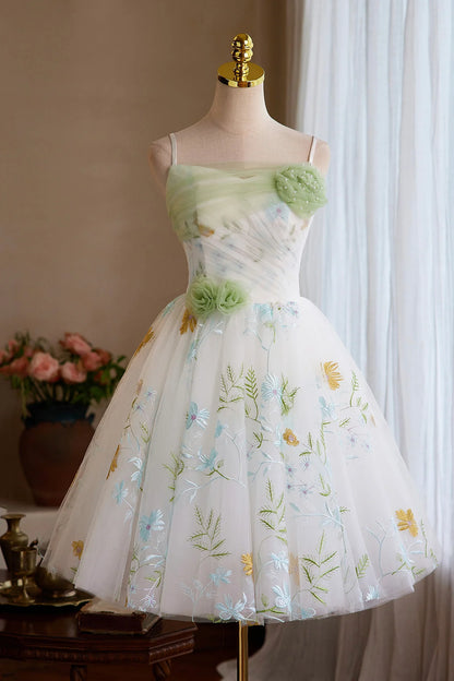 Chic Homecoming Dress Spaghetti Straps Floral Tulle Lace Embroidery  Short Prom Dress Back to School Outfits Party Dress  D6024