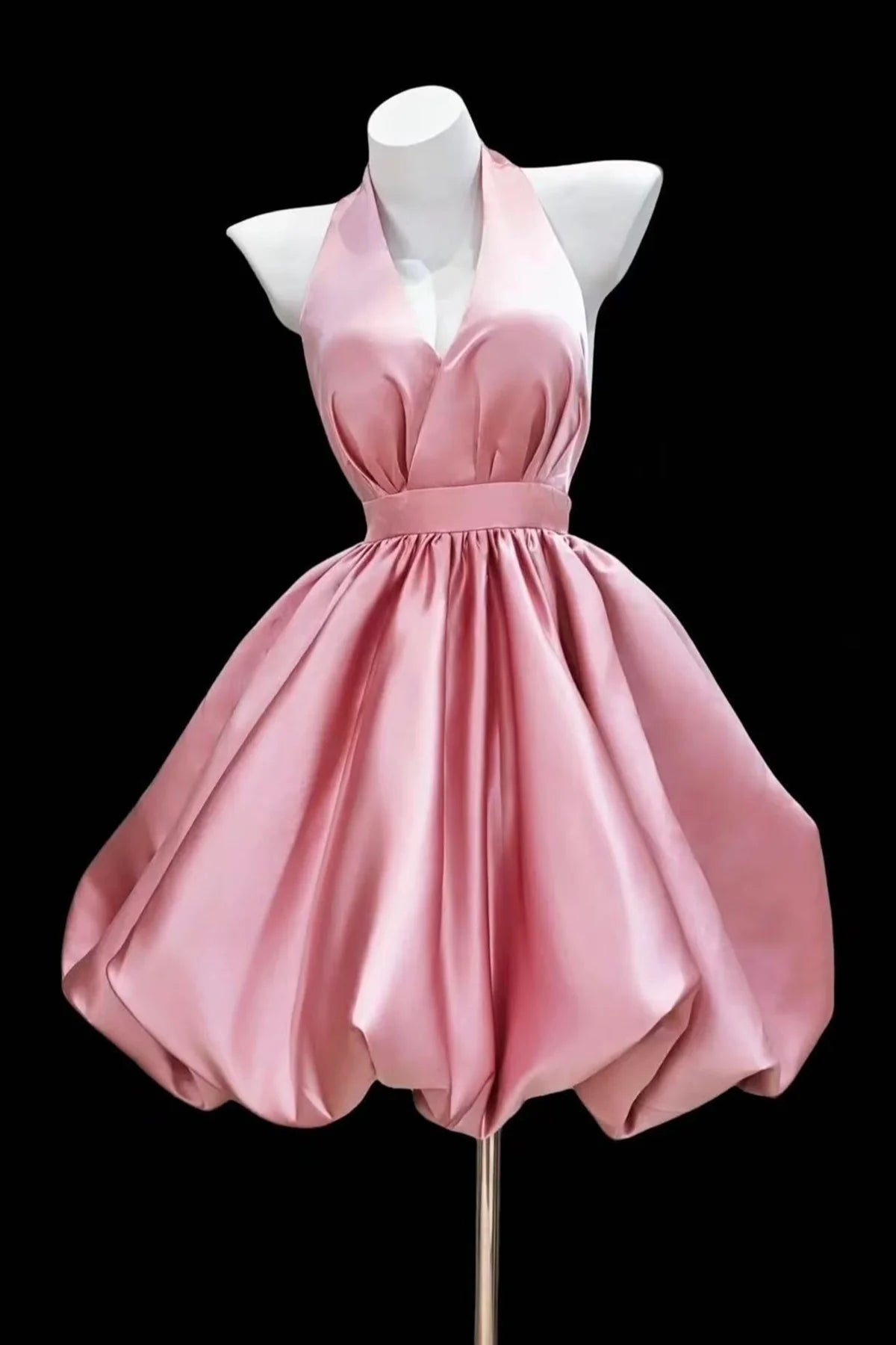 Beauty Homecoming Dress Halter Pleated Short Prom Dress Back to School Outfits Cocktail Dress  D6011