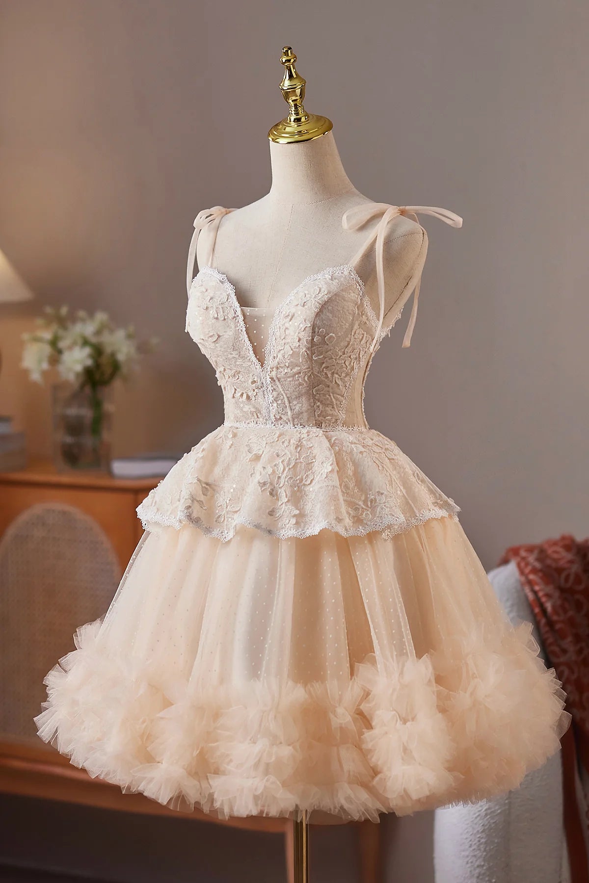 Chic Homecoming Dress Spaghetti Straps Tulle Lace  Short Prom Dress Back to School Outfits Party Dress  D6021