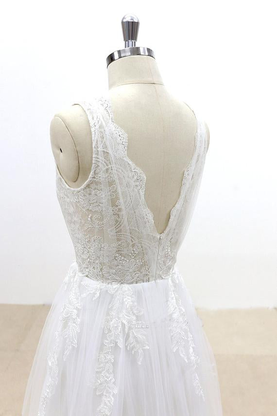 A Line V Neck Lace Appliqued Tulle Wedding Dress with V-Cut Back,Beach Wedding Dress M1405